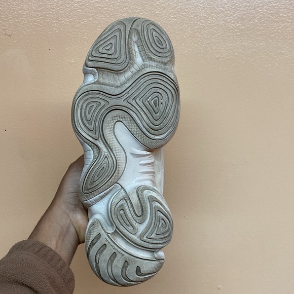 Yeezy 500 Blush - Picture 14 of 17